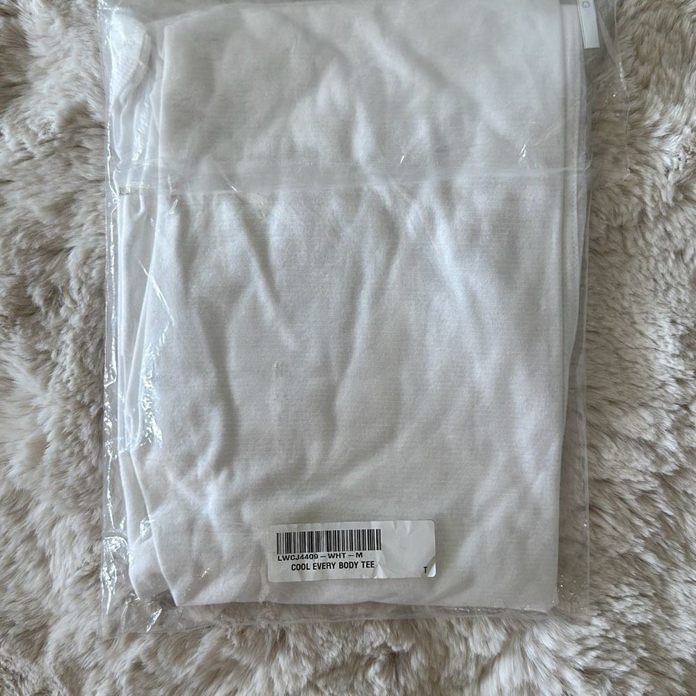 Lunya Cool Every Body Tee Immersed White Size M - Picture 4 of 4